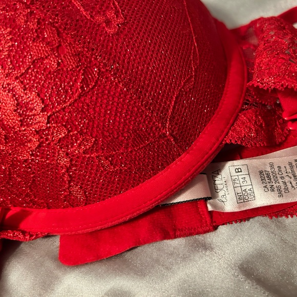 La Senza 34 B padded push up bra EUC! - Picture 2 of 4